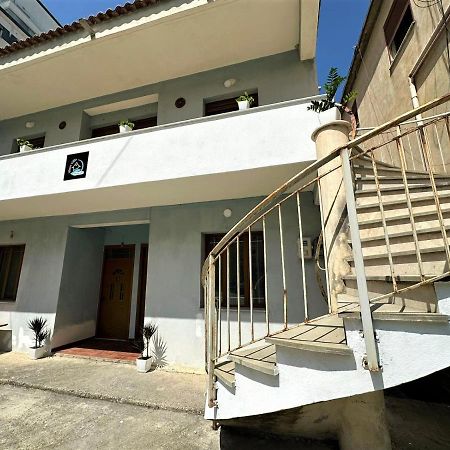 Vlora Villa With Private Parking Экстерьер фото
