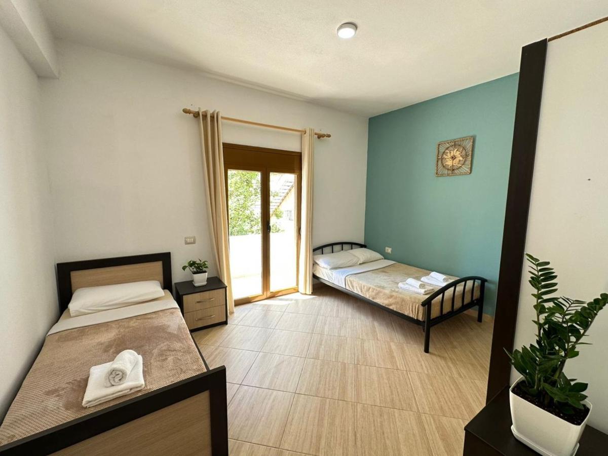 Vlora Villa With Private Parking Экстерьер фото