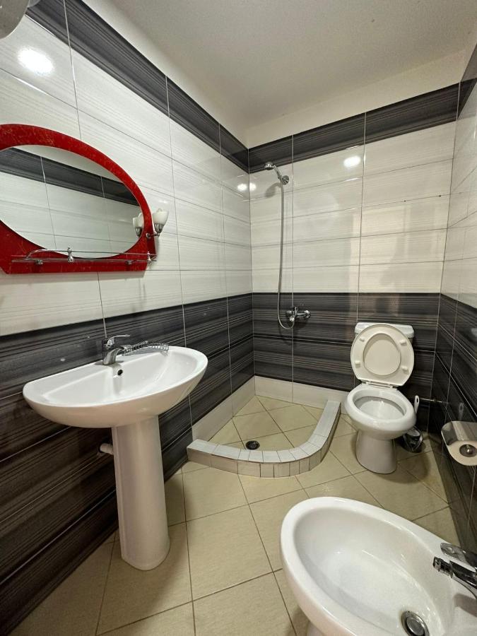 Vlora Villa With Private Parking Экстерьер фото