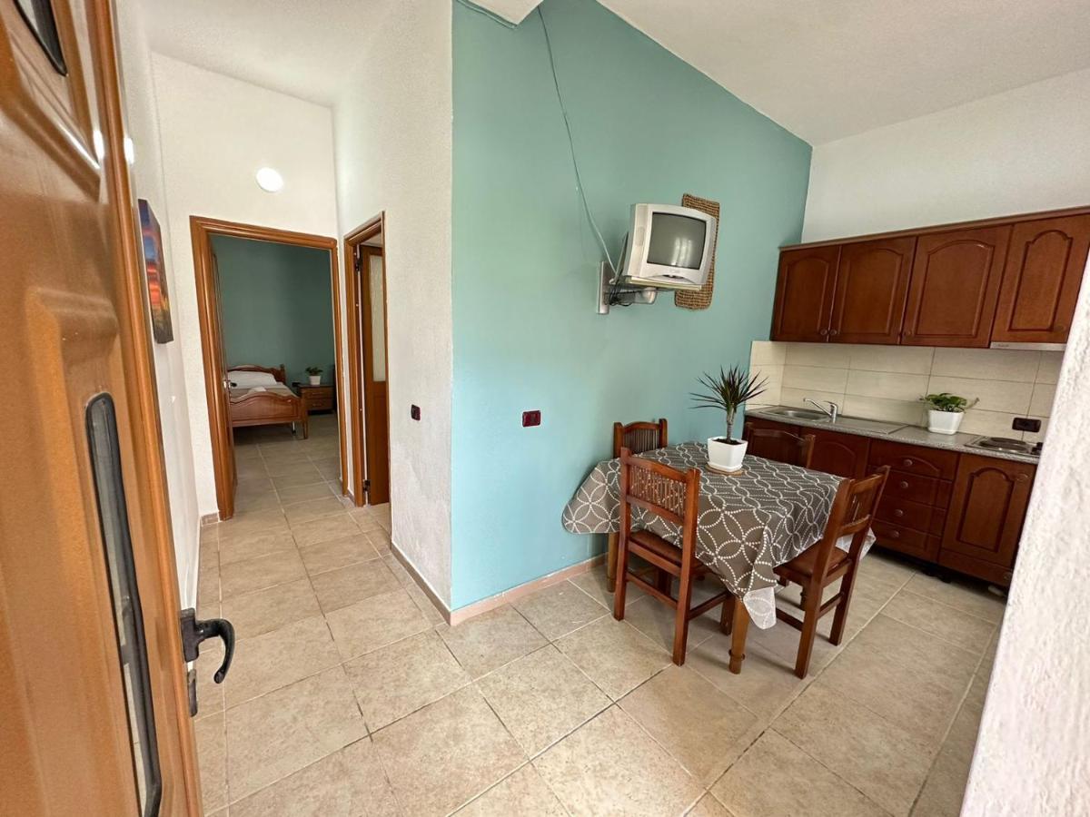 Vlora Villa With Private Parking Экстерьер фото